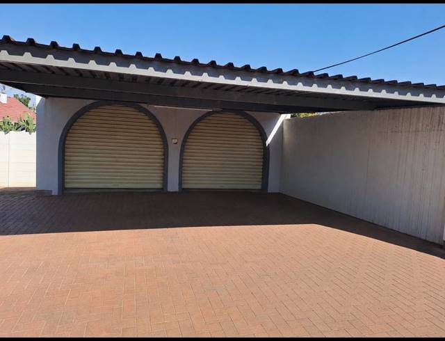 4 BEDROOM HOUSE FOR SALE IN WITFIELD